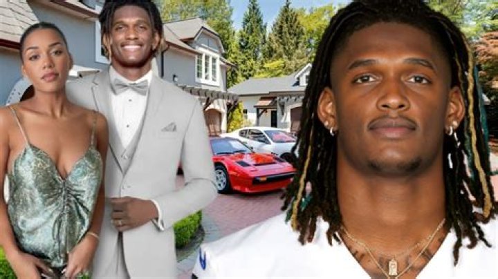 CeeDee Lamb Wiki; Girlfriend, Contract, Instagram, Draft, Height & Facts
