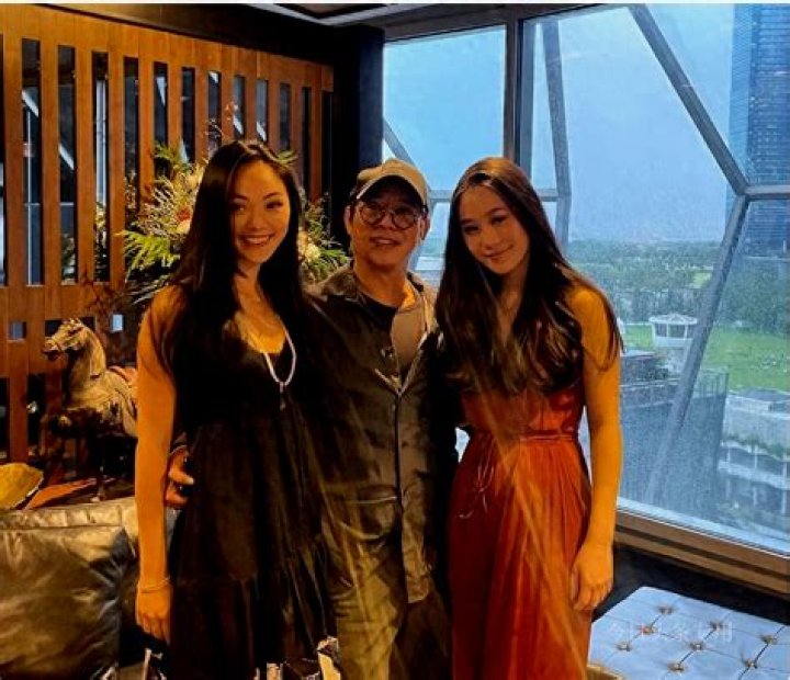 Fame | Huang Qiuyan net worth and salary income estimation Jan, 2024