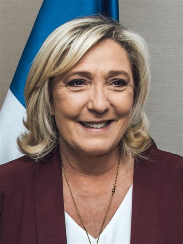 Marine Le Pen Taille Cm