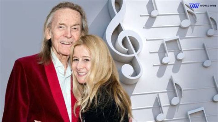 Tom Gleisner Wiki, Bio, Age, Height, Married, Wife, Instagram, Net Worth